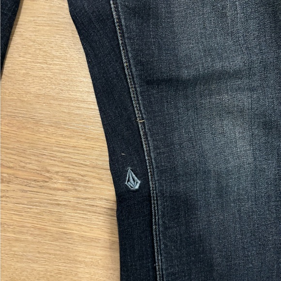Men’s Size 30 Volcom Jeans - In Great Condition - Picture 2 of 4